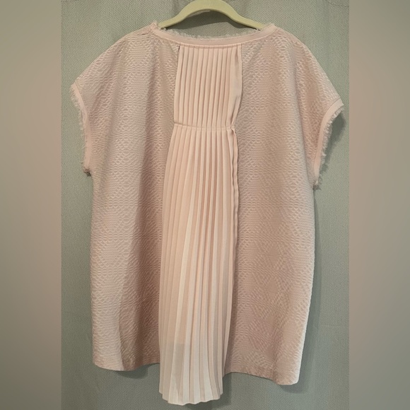 High-Low Shirt - Picture 2 of 3